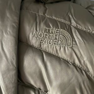 Beautiful army green long length, Northface jacket. Women’s XS